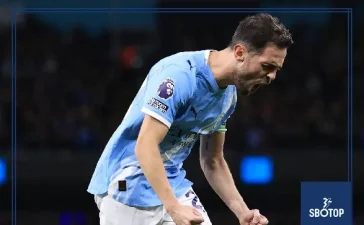 SBOTOP Ref Watch: Bernardo Silva Avoids Red Card for Man City Despite Controversial Challenge on Dan Burn