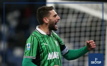 SBOTOP Sassuolo Dominates Verona 3-0 : Berardi Steals the Spotlight as Jay Idzes Shines