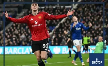 SBOTOP : Aston Villa Crushed by Wolves, Manchester United Eye Move into Third Place