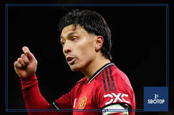 SBOTOP : Barcelona Targets Lisandro Martinez, But Manchester United Blocks Move