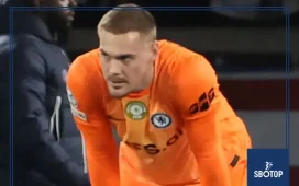 SBOTOP: Carragher Warns Chelsea Can’t Compete at Elite Level Until Goalkeeper Concerns Are Resolved After 5-2 PSG Defeat