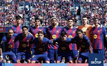 SBOTOP : Camp Nou Pays Tribute as Barcelona Celebrates Ronaldinho’s Birthday