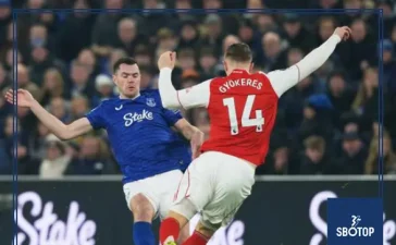 SBOTOP : Premier League Title Race Alert Arsenal Faces Tough Test Against Everton