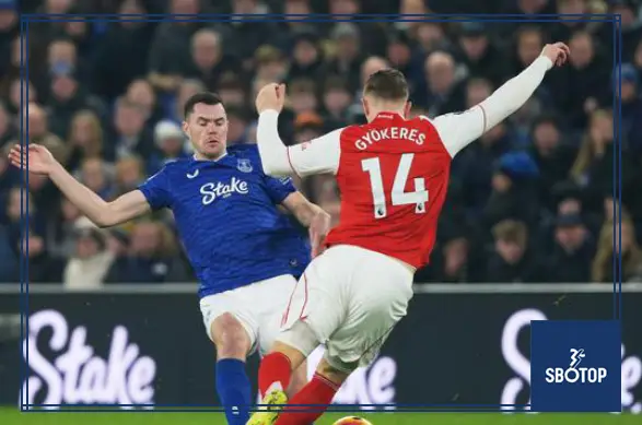 SBOTOP : Premier League Title Race Alert Arsenal Faces Tough Test Against Everton