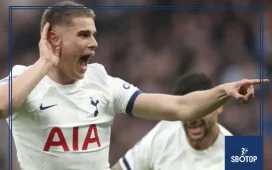 SBOTOP : Rio Ferdinand Sets Benchmark as Micky van de Ven Faces Liverpool Transfer Speculation