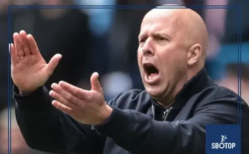 SBOTOP: Arne Slot Raises Concerns Over Liverpool’s Commitment After FA Cup Loss to Manchester City