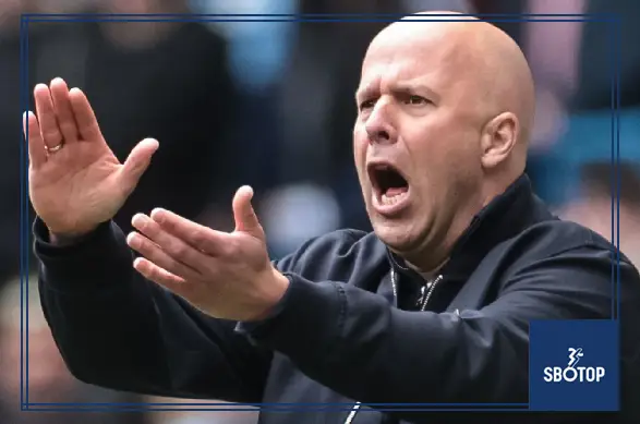 SBOTOP: Arne Slot Raises Concerns Over Liverpool’s Commitment After FA Cup Loss to Manchester City
