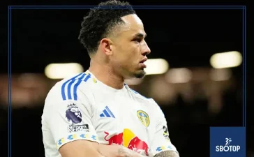SBOTOP: Leeds Produce Shock Victory Over Man Utd with Okafor Brace and Martínez Dismissal