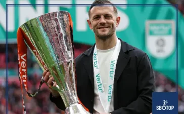 SBOTOP: Jack Wilshere Celebrates First Managerial Silverware as Luton Beat Stockport 3–1 to Lift Vertu Trophy