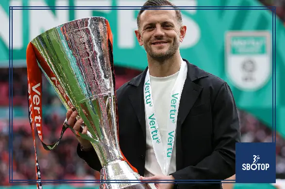 SBOTOP: Jack Wilshere Celebrates First Managerial Silverware as Luton Beat Stockport 3–1 to Lift Vertu Trophy