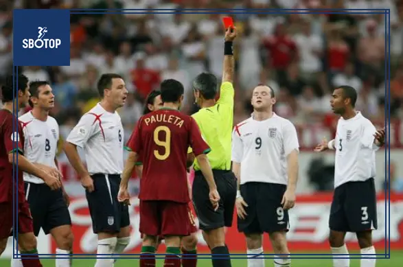 SBOTOP Humour Turns Tense: Fernandes’ Joke to Carragher Ends in Unexpected Apology