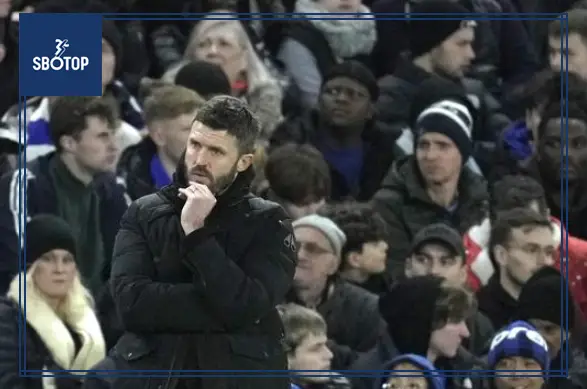 SBOTOP : Champions League Within Reach for Man United, Yet Michael Carrick’s Fate Still Unclear