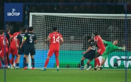 SBOTOP: Hilarious Scene in PSG Clash: Ball Boy Pranks Manuel Neuer, Leaves Him Amused