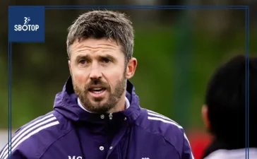 SBOTOP_ Manchester United Would Make a Huge Mistake Letting Michael Carrick Go
