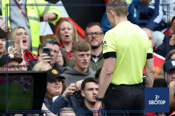 SBOTOP: PGMOL Review Sparks Controversy as Cunha Goal Stands Despite Mbeumo Handball in Man Utd vs Nottingham Forest Clash