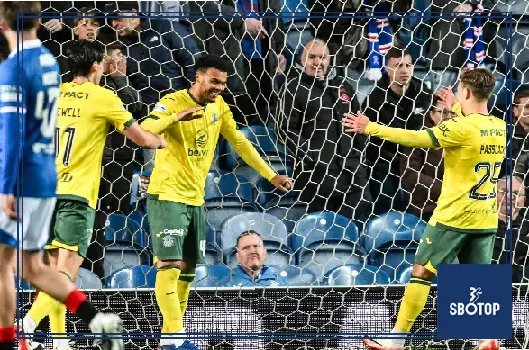 SBOTOP: Rangers Sink to Fourth Straight Defeat as Hibernian Triumph 2-1 Spoiling James Tavernier’s Emotional Ibrox Farewell