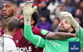 SBOTOP: Premier League Under Fire as Inconsistent VAR Decisions on Grappling and Holding Continue to Damage Refereeing Standards