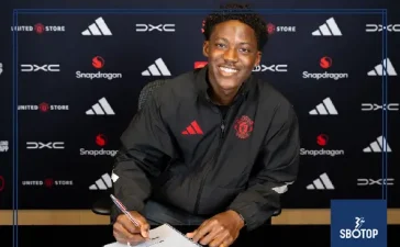 SBOTOP: Kobbie Mainoo Commits Future to Manchester United with New Long-Term Deal Running Until 2031