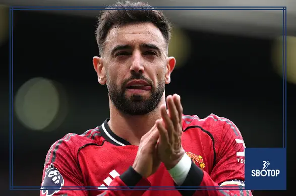 SBOTOP: Bruno Fernandes Leads Manchester United Revival and Claims Premier League’s Biggest Award