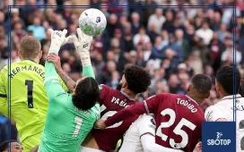 SBOTOP: Gary Neville Labels VAR Call as “Historic Moment” After West Ham’s Disallowed Equaliser Seals Arsenal 1–0 Win