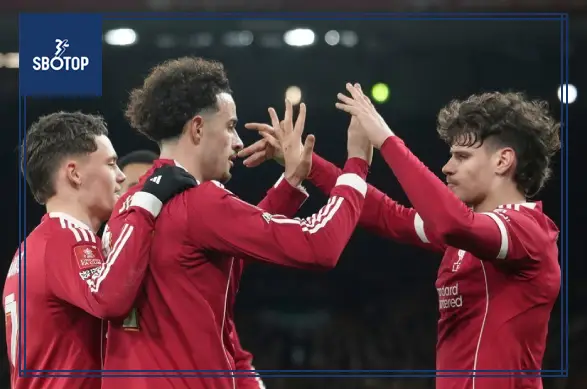 SBOTOP Shock Exit Looms: Liverpool Midfield Talent Eyes Unexpected Move to Italy This Summer