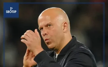 SBOTOP : Ajax Close in on Arne Slot as Liverpool Face Surprise Managerial Pressure