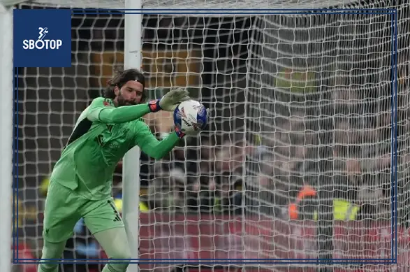 SBOTOP : Juventus Eye Shock Move for Alisson as Romano Reveals Fresh Transfer Twist