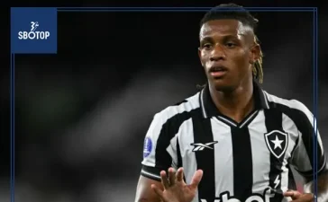 SBOTOP : Man United Eye Danilo as Casemiro Replacement Talks Intensify
