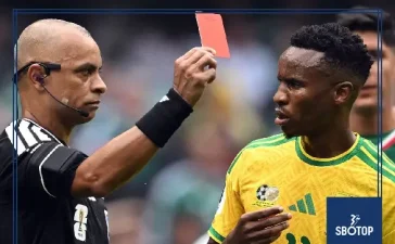 SBOTOP: Red Card Drama Takes Center Stage as Neville and Keane Analyze Referee Choices