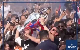 SBOTOP: PSG’s European Success Sparks Grand Title Parade Across the Streets of Paris