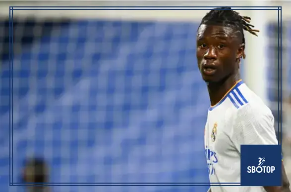 SBOTOP Real Madrid Transfer Stalemate : No New Midfielder Until Tchouaméni or Camavinga Leaves