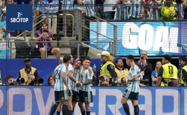 SBOTOP: Lionel Messi Breaks World Cup Scoring Record as Argentina Reach the Round of 32