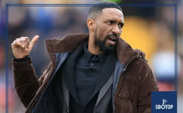 SBOTOP: Woking Accuse Jermain Defoe of Missing Meeting and Training Before Sudden Departure