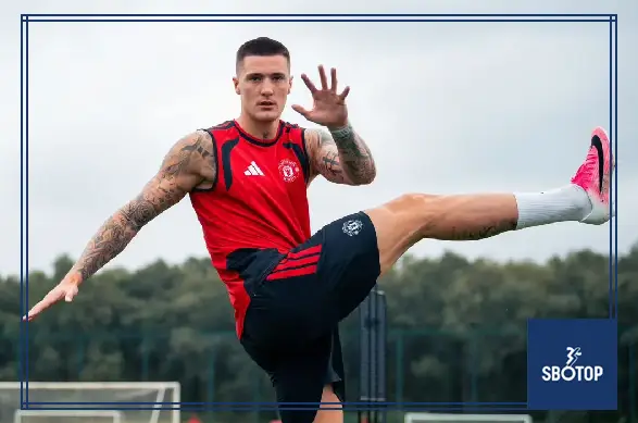 SBOTOP: Benjamin Šeško’s Powerful Transformation Excites Manchester United Fans Ahead of the New Season