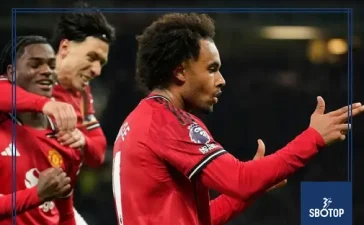 SBOTOP : Juventus Push for Joshua Zirkzee as Manchester United Open Exit Door