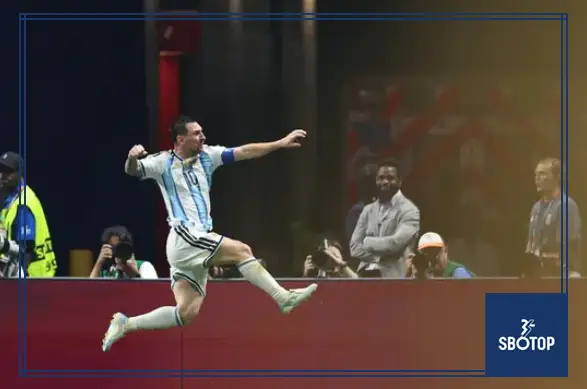 SBOTOP : Lionel Messi on Fire Yet One Costly Flaw Could End Argentina's World Cup Dream