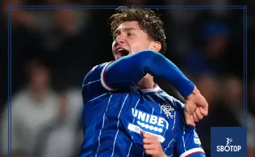 SBOTOP: Ryan Naderi Fires Rangers to Narrow 1-0 Victory Over Jablonec Despite Playing With Ten Men