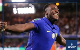 SBOTOP: Chelsea Beat Luton 2-0 as Welbeck Shines and Odoffin’s Own Goal Sends Alonso’s Side Into Carabao Cup Third Round