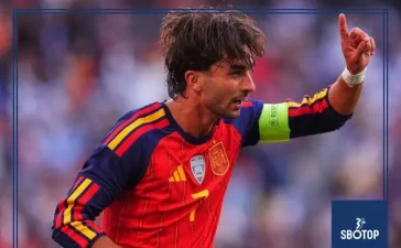 SBOTOP : Ferran Torres Holds the Key to Barcelona's Next Striker Signing