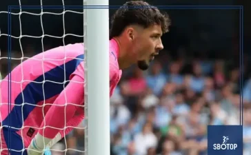 SBOTOP : Leeds United Smash Club Record to Complete James Trafford Signing