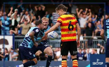 SBOTOP: Danny Ings Makes Instant Impact as Wycombe Fight Back to Snatch Late Draw Against Reading
