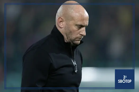 SBOTOP: David Gray Addresses Growing Fan Pressure as Hibernian Search for Answers After Consecutive Defeats