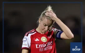 SBOTOP: Renee Slegers Takes Responsibility as Arsenal Manager Shields Players From Early-Season Pressure