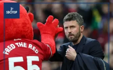 SBOTOP : How Much Would Manchester United Pay to Sack Michael Carrick ?