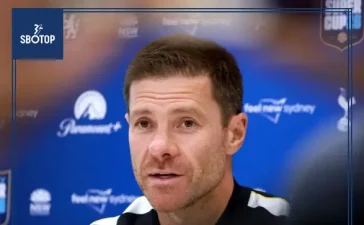 SBOTOP : Xabi Alonso Urged to Sell Chelsea Star to Barcelona Estevao at Risk