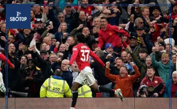 SBOTOP: Kobbie Mainoo Shines in Champions League Debut, Earns High Praise from Michael Carrick