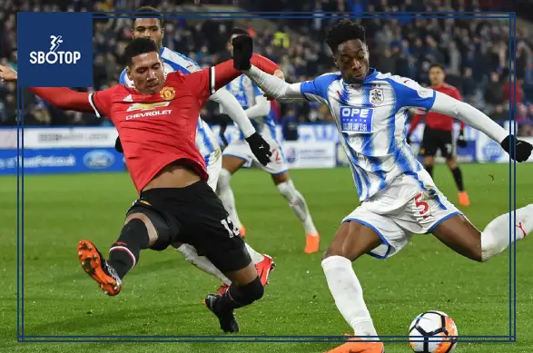 SBOTOP : Chris Smalling Joins Porto as Former Manchester United Defender Returns to Europe