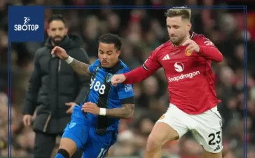 SBOTOP : Manchester United Prepare New Luke Shaw Contract Talks for Early 2027